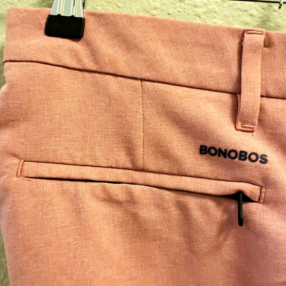 Bonobos pink golf shorts 32x7, like - new condition.